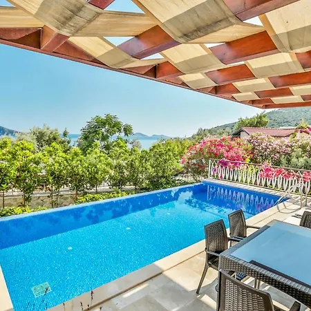 Sleeps 8 With Pool Air Con And Wifi Villa *