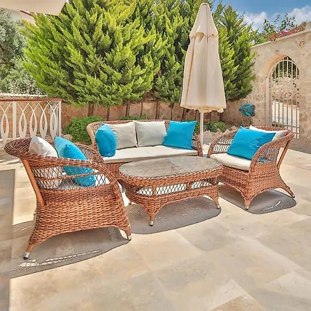 Villa Sleeps 8 With Pool Air Con And Wifi Kalkan