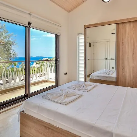 Sleeps 8 With Pool Air Con And Wifi * Калкан